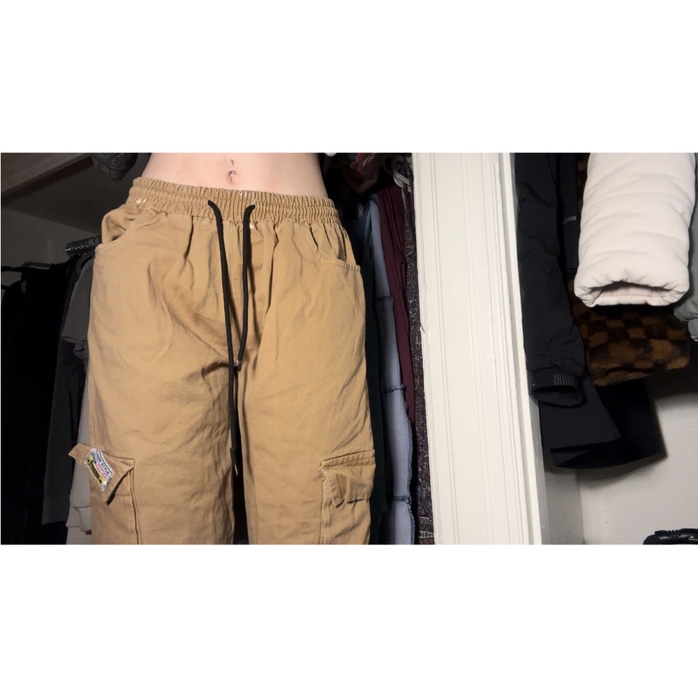 Cargo pants (Kim K style)